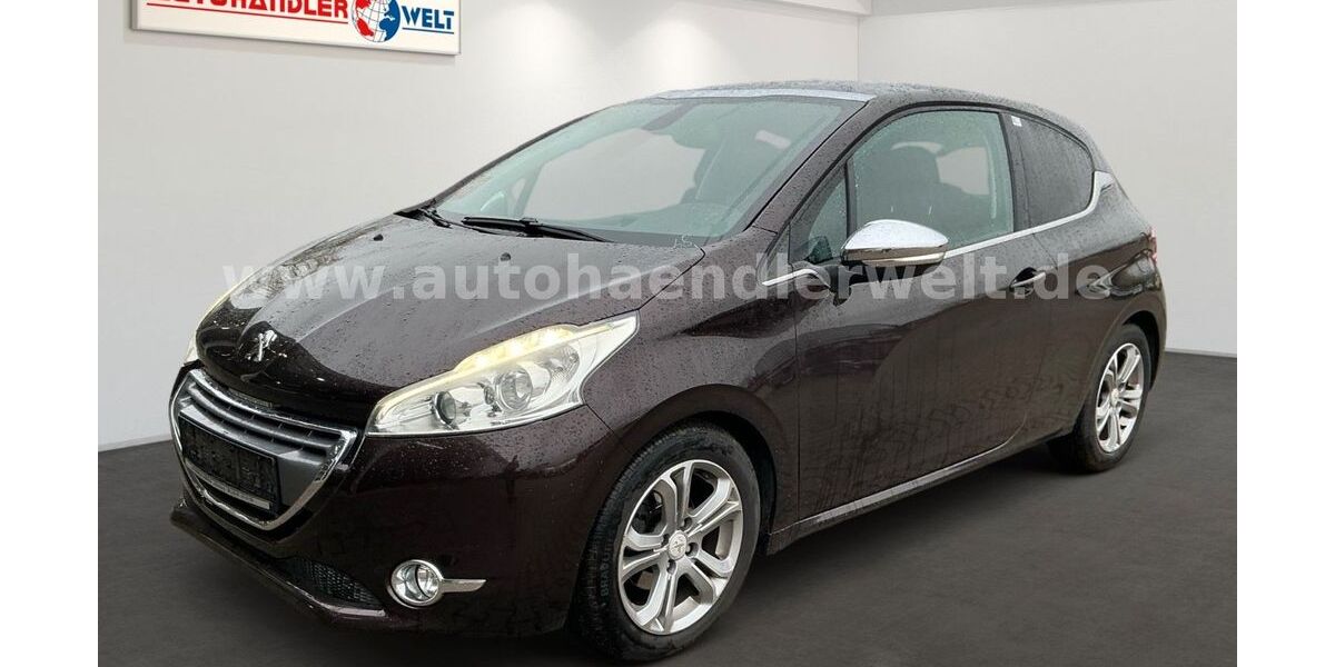 Peugeot 208 136.977 km 2.899 &euro; Brehna 06796