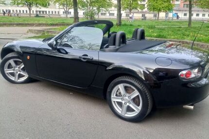 Mazda MX-5 54.500 km 7.890 &euro; Berlin 14129