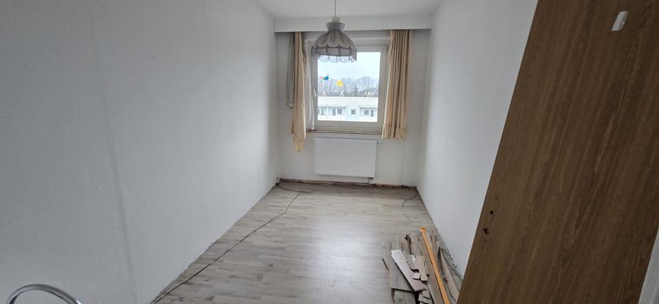 Etagenwohnung Mülsen - 4 Zimmer, 60 m&sup2;, 345&euro; | Angebot:26636817
