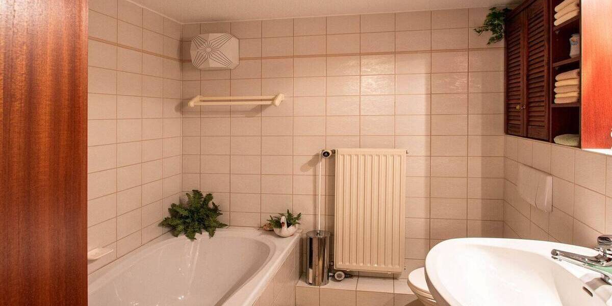 Mehrfamilienhaus, Wohnhaus Adendorf - 6 Zimmer, 217 m&sup2;, 680.000&euro; | Angebot:26176332