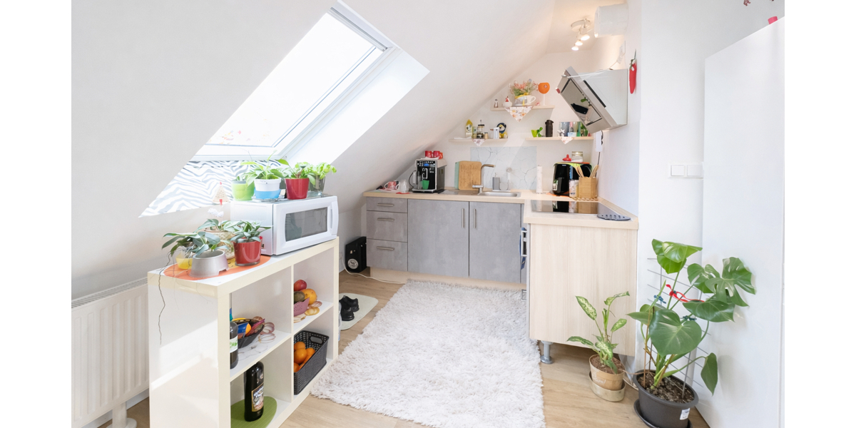 helle 1,5 Zimmer Dachgeschosswohnung für Kapitalanleger 1.5 zimmer