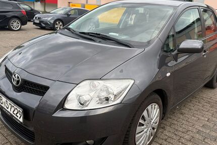 Toyota Auris 91.000 km 6.200 &euro; Asperg 71679