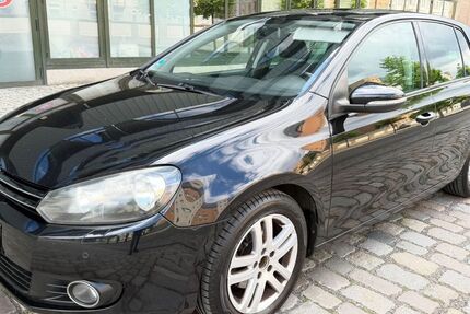 VW Golf 300.000 km 3.199 &euro; werneuchen 16356