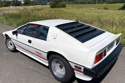 Lotus Esprit