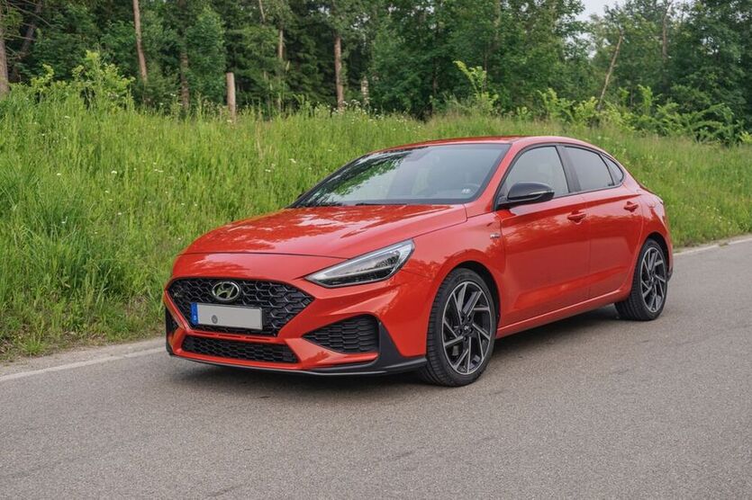 i30