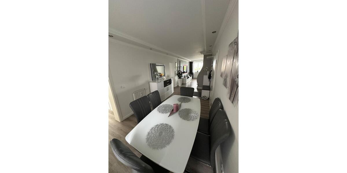 Charmante kernsanierte 3 Zimmer Wohnung in Wolfsburg mit Balkon 3 zimmer