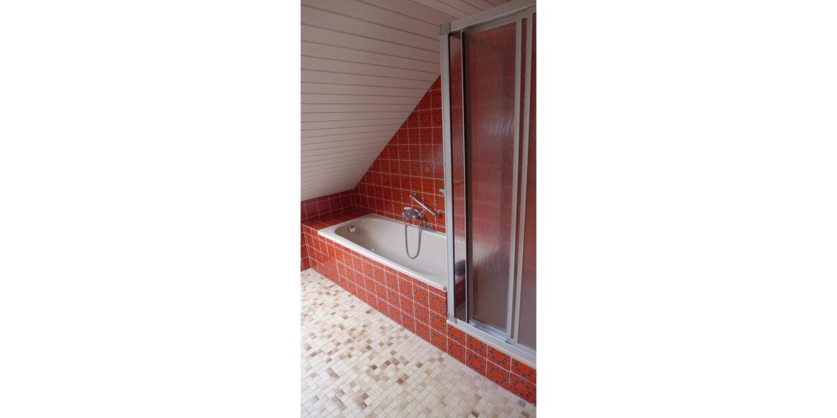 Dachgeschoßwohnung Boppard - 3 Zimmer, 70 m&sup2;, 490&euro; | Angebot:24669726