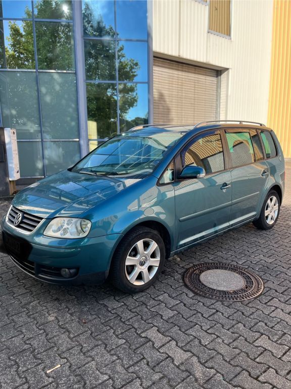 VW Touran 163.500 km 4.000 € Limburg 65549