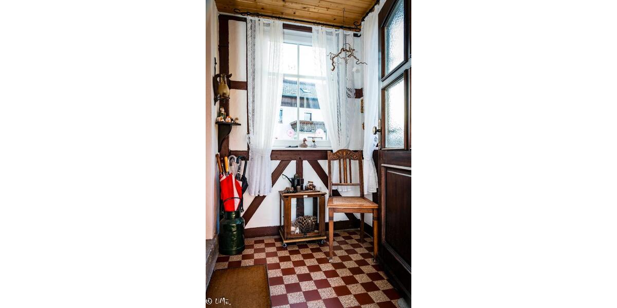 Bauernhaus, Landhaus Vöhl - 7 Zimmer, 100 m&sup2;, 215.000&euro; | Angebot:26423708
