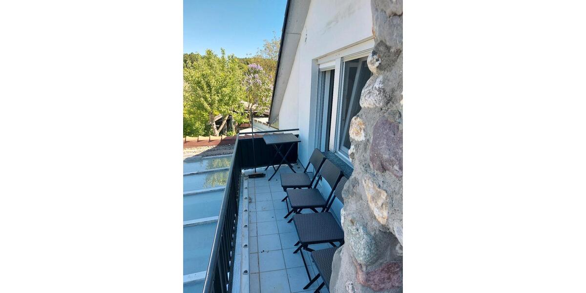 Dachgeschoßwohnung Aach - 2.5 Zimmer, 80 m&sup2;, 800&euro; | Angebot:26414082