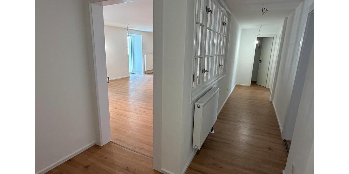 Etagenwohnung Abensberg - 4 Zimmer, 99 m&sup2;, 1.075&euro; | Angebot:26357917