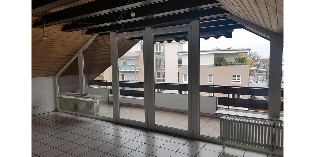 Dachgeschoßwohnung Breisach am Rhein - 3 Zimmer, 76 m&sup2;, 1.000&euro; | Angebot:26310114
