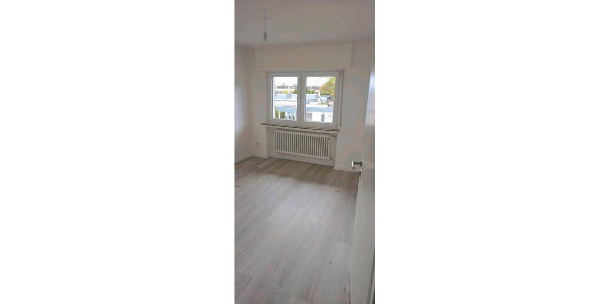 Doppelhaushälfte Lüdenscheid - 5 Zimmer, 135 m&sup2;, 1.479&euro; | Angebot:26234308