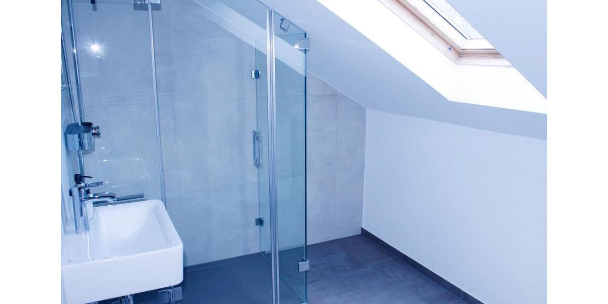 Dachgeschoßwohnung Bühl - 2 Zimmer, 30 m&sup2;, 840&euro; | Angebot:26399184