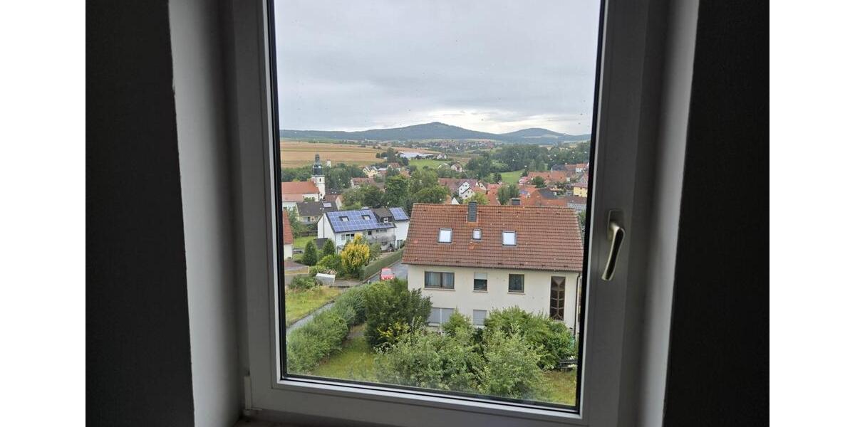 Dachgeschoßwohnung Hünfeld - 3 Zimmer, 75 m&sup2;, 600&euro; | Angebot:26533065