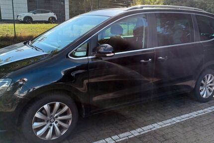 Seat Alhambra 133.000 km 19.900 &euro; Hamburg 22119