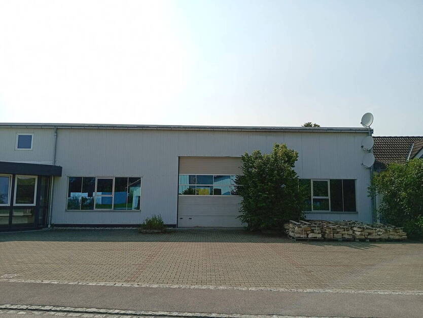Zweigenerationshaus & Gewerbehalle | 1.920 m² Grundstück | 1.440?€umbauter m²