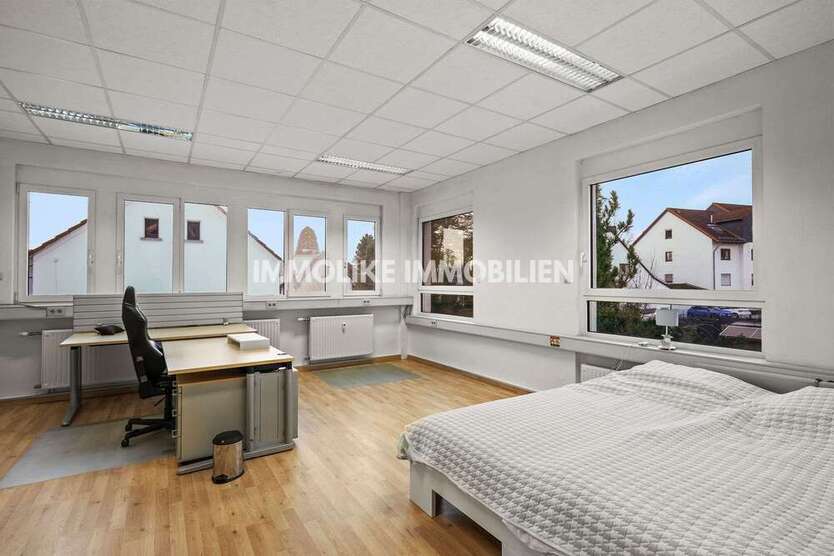 Büro in Schwalbach am Taunus 1.390.000 € 991 m²