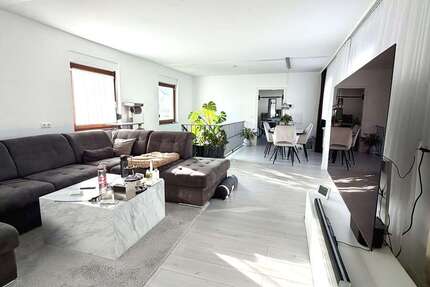 Wohnung Aßlar - 3 Zimmer, 113 m&sup2;, 800&euro; | Angebot:26919205