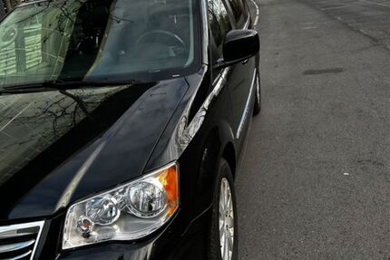 Chrysler Voyager 160.000 km 11.790 &euro; Berlin 10551