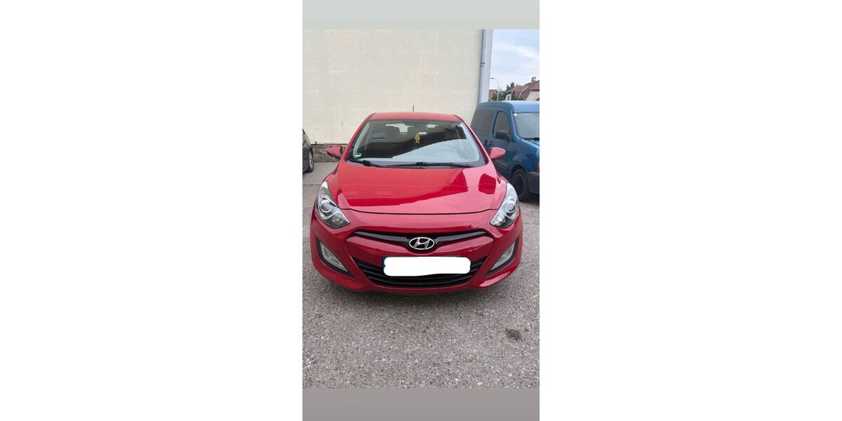 Hyundai i30 221.390 km 4.500 &euro; Regensburg 93051