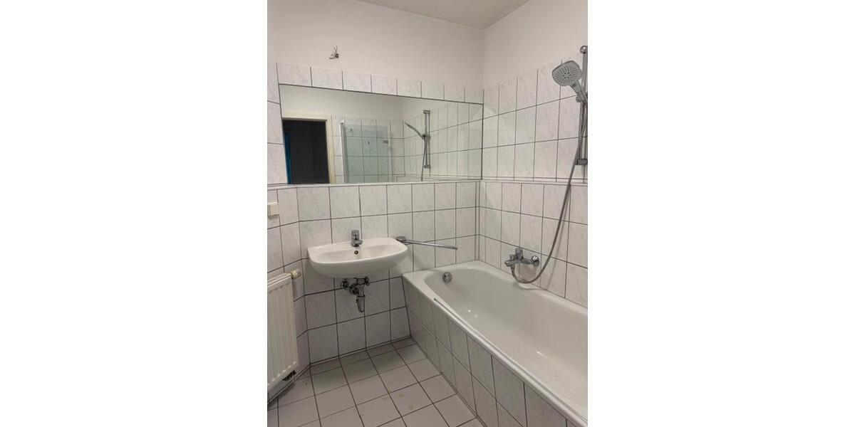 Dachgeschoßwohnung Zwickau Zwickau-Nord - 3 Zimmer, 80 m&sup2;, 400&euro; | Angebot:25991276