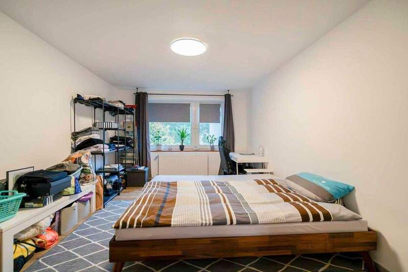 Mehrfamilienhaus mit 11 Wohn- sowie 2 Gewerbeeinheiten in Gelsenkirchen Bulmke-Hüllen 2 zimmer