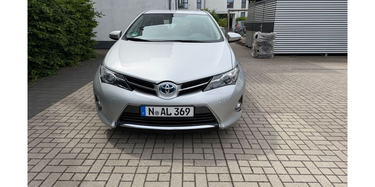 Toyota Auris 133.257 km 9.200 &euro; Nürnberg 90408