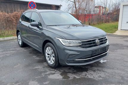 VW Tiguan 19.755 km 29.990 &euro; Mittenwalde 15749