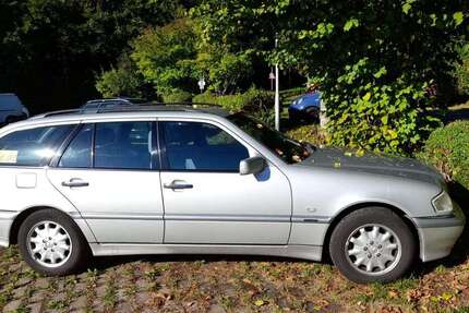 Mercedes-Benz 180 193.422 km 6.350 &euro; Garmisch-Partenkirchen, M 82467