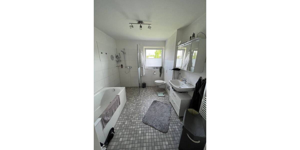 Etagenwohnung Dortmund Berghofen - 3 Zimmer, 90 m&sup2;, 1.360&euro; | Angebot:25288501