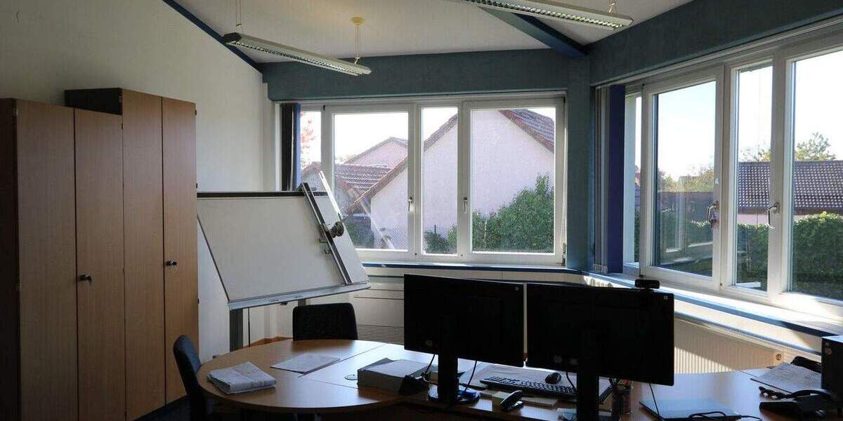 Gewerbeobjekt Herrieden Schernberg - 7 Zimmer, 220 m&sup2;, 2.528&euro; | Angebot:25733893