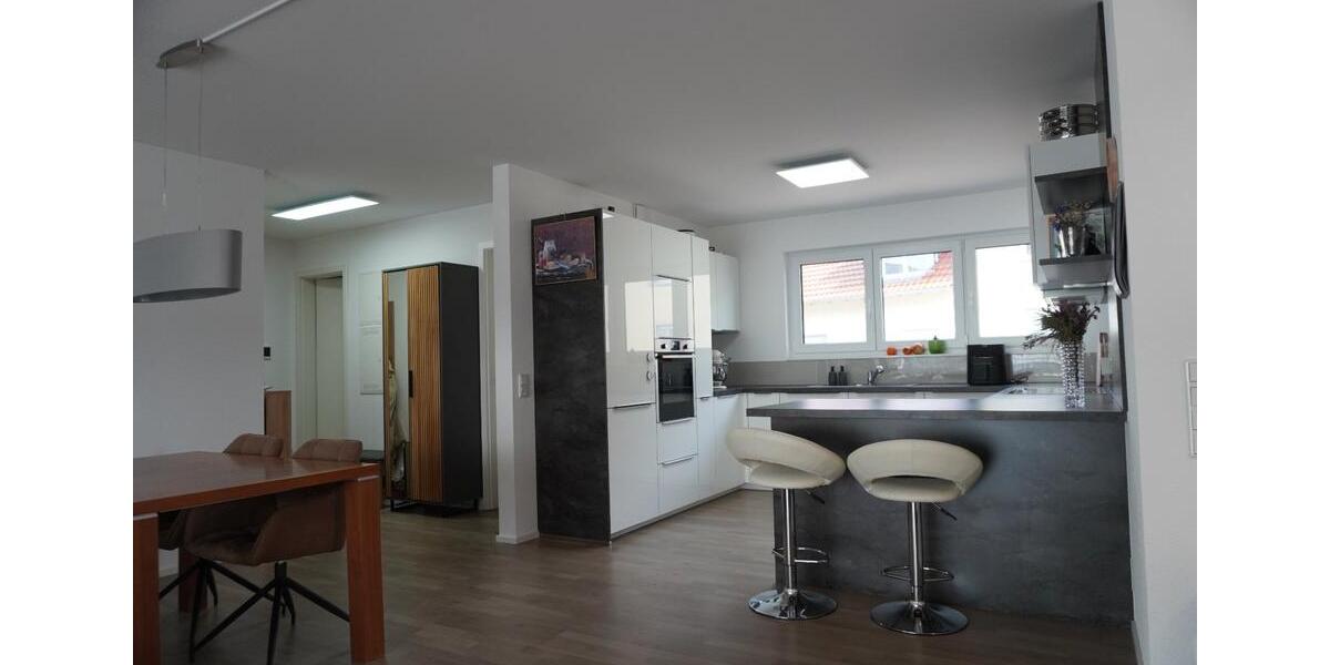 Etagenwohnung Rielasingen-Worblingen Worblingen - 3 Zimmer, 100 m&sup2;, 1.500&euro; | Angebot:26047559