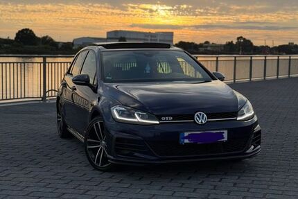VW Golf 217.000 km 15.999 &euro; Bremen 28777