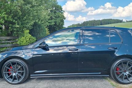 VW Golf 90.000 km 19.500 &euro; Dorfen 84405