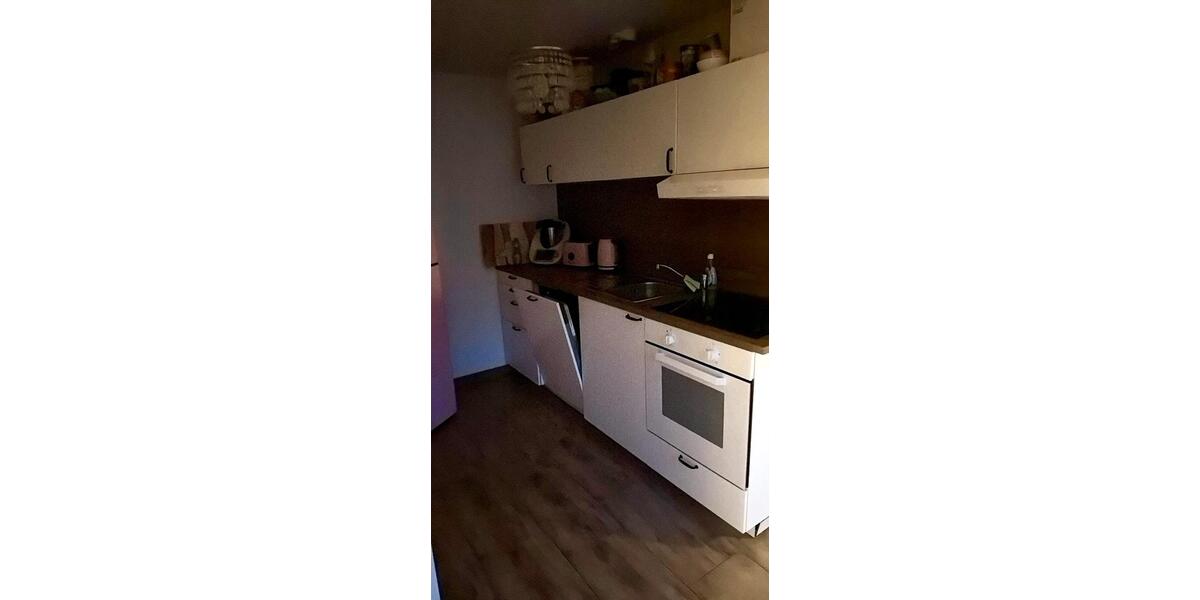 Dachgeschoßwohnung Bremerhaven Schiffdorferdamm - 4 Zimmer, 78 m&sup2;, 530&euro; | Angebot:25426762