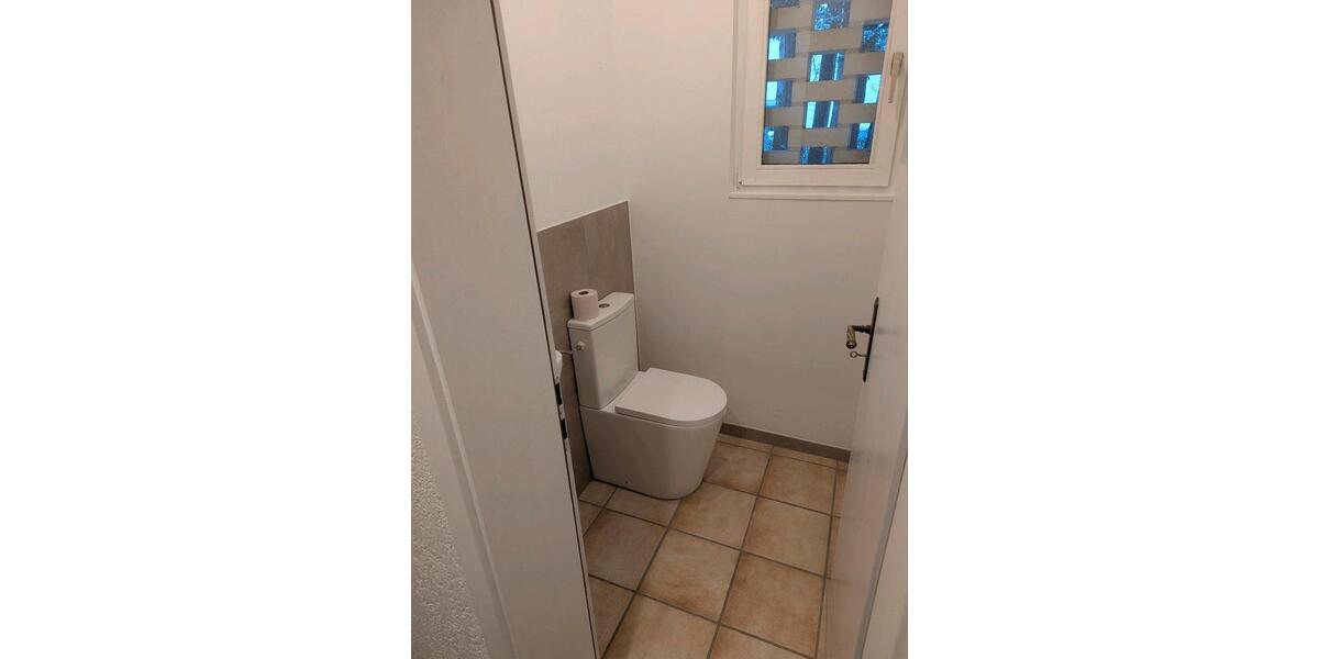 Einfamilienhaus Bonn Hardtberg - 6 Zimmer, 180 m&sup2;, 2.700&euro; | Angebot:24706460