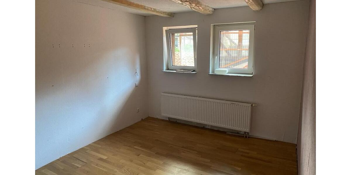 Reihenhaus Hardegsen - 2 Zimmer, 90 m&sup2;, 64.000&euro; | Angebot:27231998
