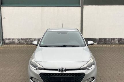 Hyundai i20 183.346 km 4.999 &euro; Callenberg 09337