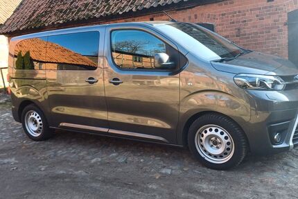 Toyota Proace (Verso) 128.000 km 31.400 &euro; Stoetze 29597