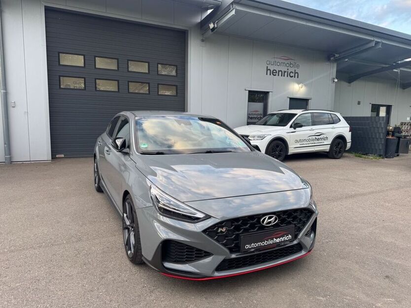 i30