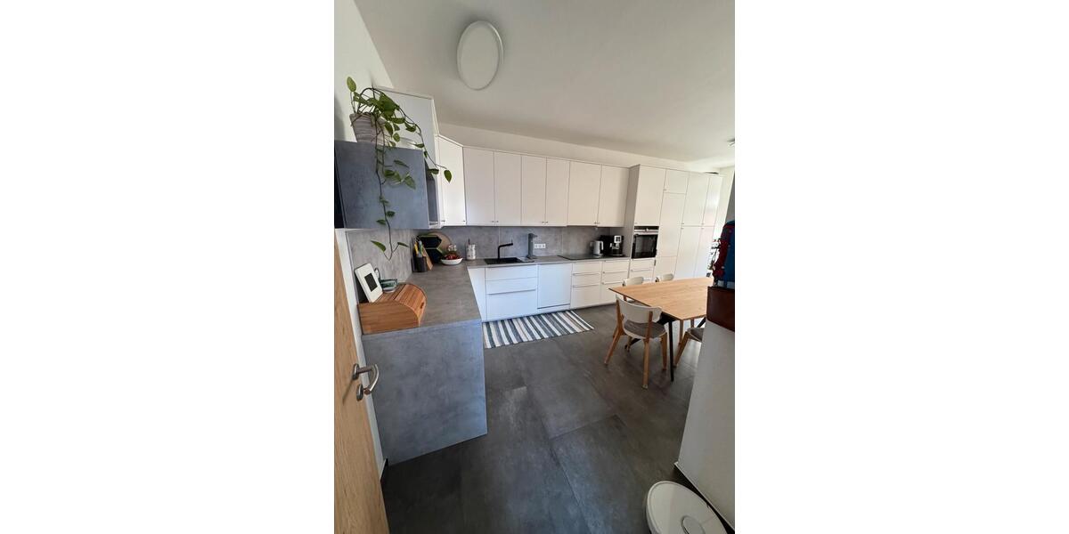 Etagenwohnung Marienberg - 4 Zimmer, 120 m&sup2;, 975&euro; | Angebot:25641774