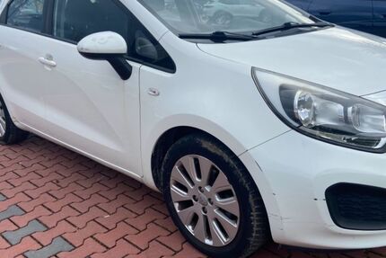 Kia Rio 156.000 km 3.550 € Hockenheim 68766