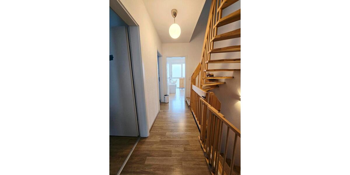 Geräumiges 5,5-Zimmer Reihenmittelhaus in Spielstraße 5.5 zimmer