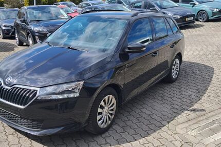 Skoda Fabia 121.200 km 10.399 &euro; Vierlinden OT Diedersdorf 15306