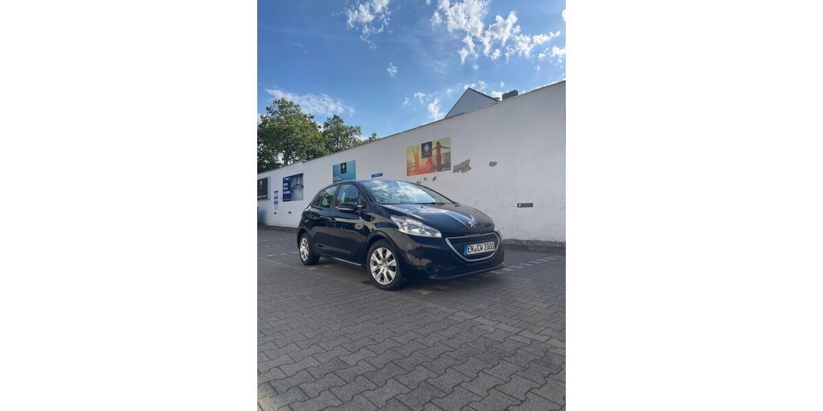 Peugeot 208 206.000 km 4.900 &euro; Köln 50674
