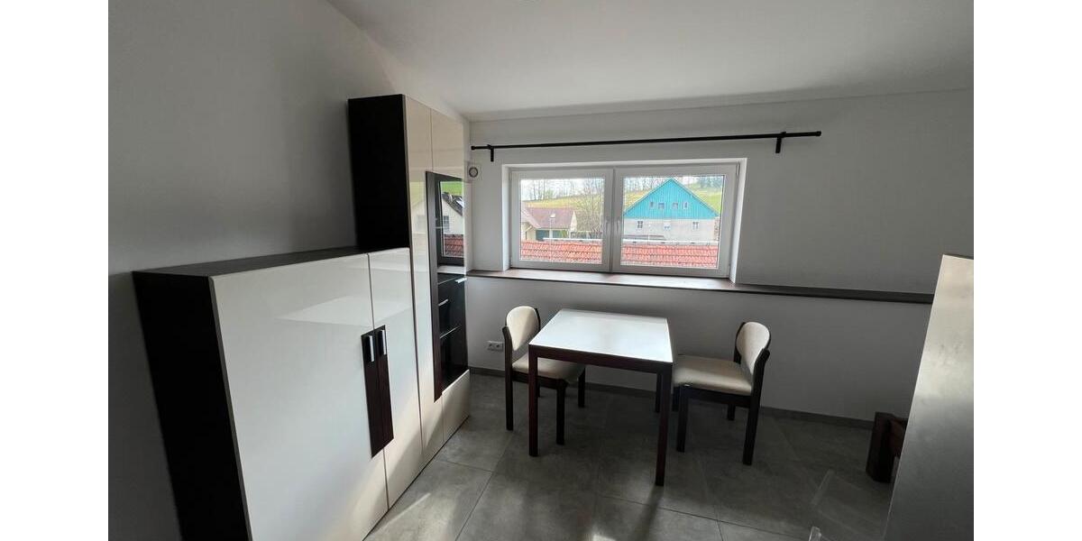 Dachgeschoßwohnung Moosthenning - 1.5 Zimmer, 29 m&sup2;, 740&euro; | Angebot:26676128