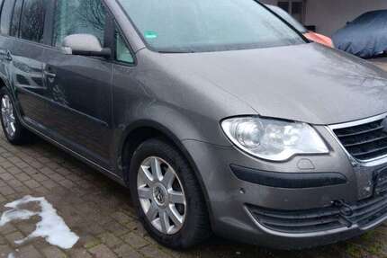 VW Touran 161.428 km 1.990 &euro; Leipzig 04179