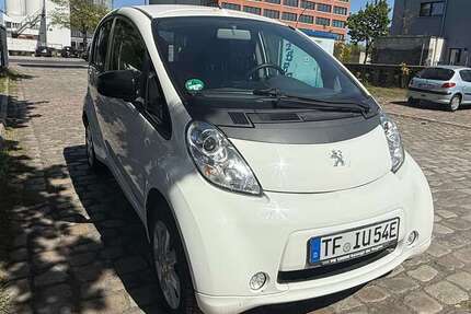 Peugeot iOn 11.949 km 6.999 &euro; Berlin 12043
