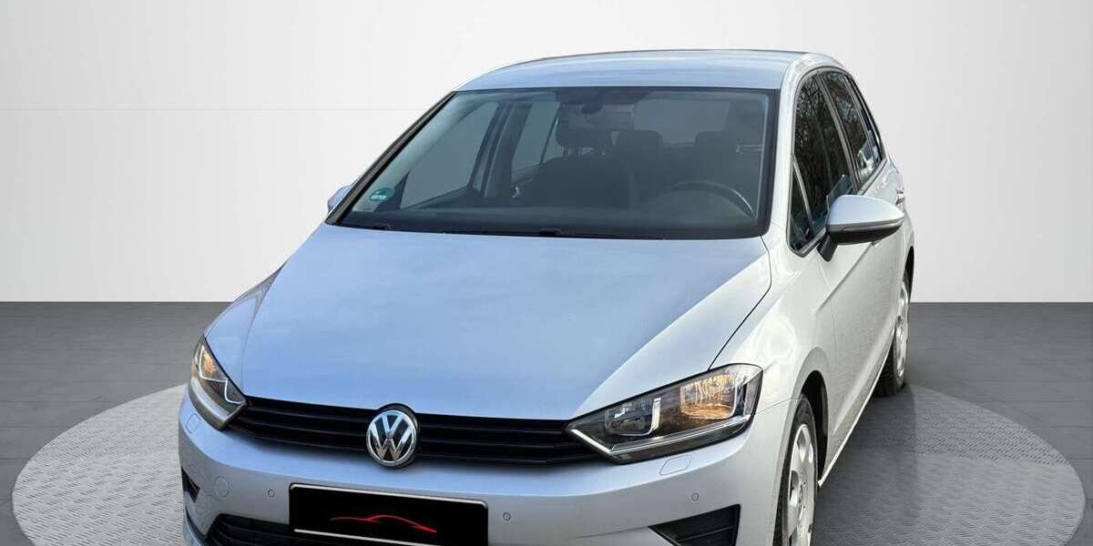 VW Golf Sportsvan 96.985 km 8.950 € Hannover 30453